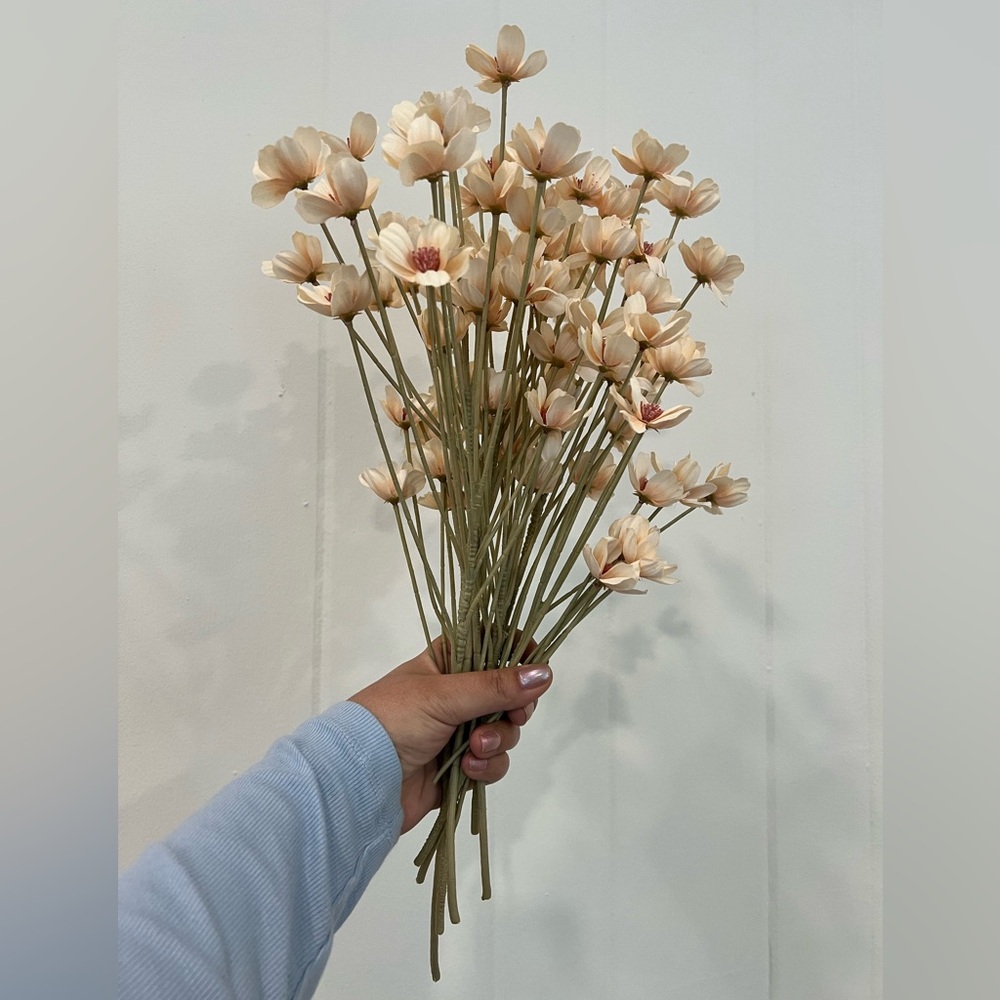 Fall Cosmo Flower Stem -
Room Essentials
